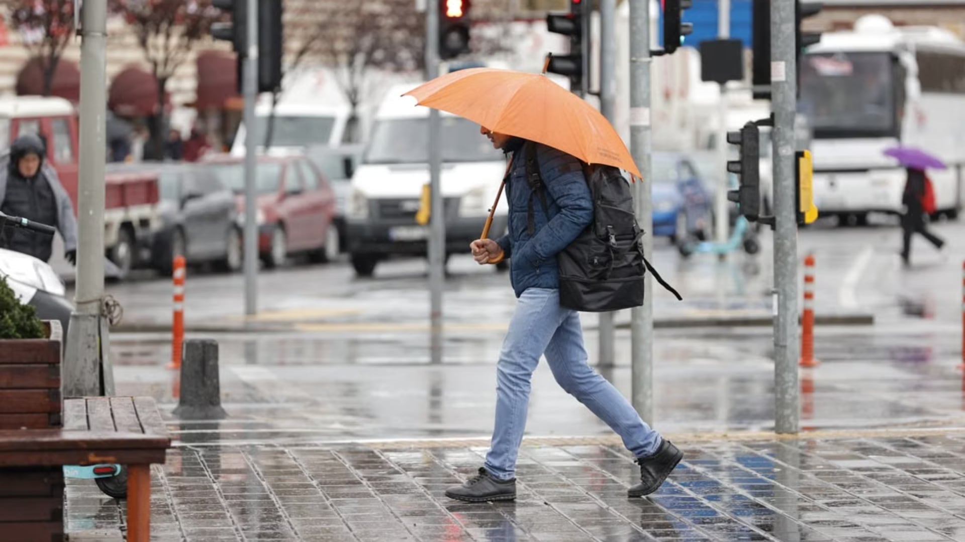 Lluvias fuertes ponen en alerta a Baja California Sur; estas son las zonas donde se esperan