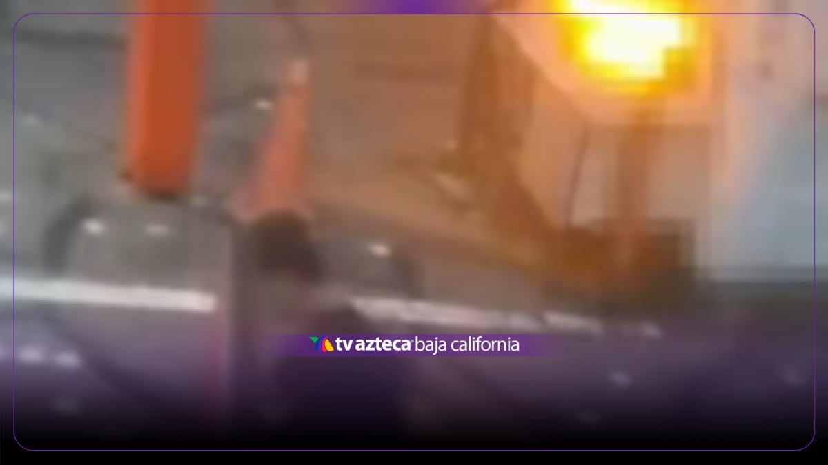 VIDEO: Menor muere electrocutado en plena calle tras pisar un charco inundado
